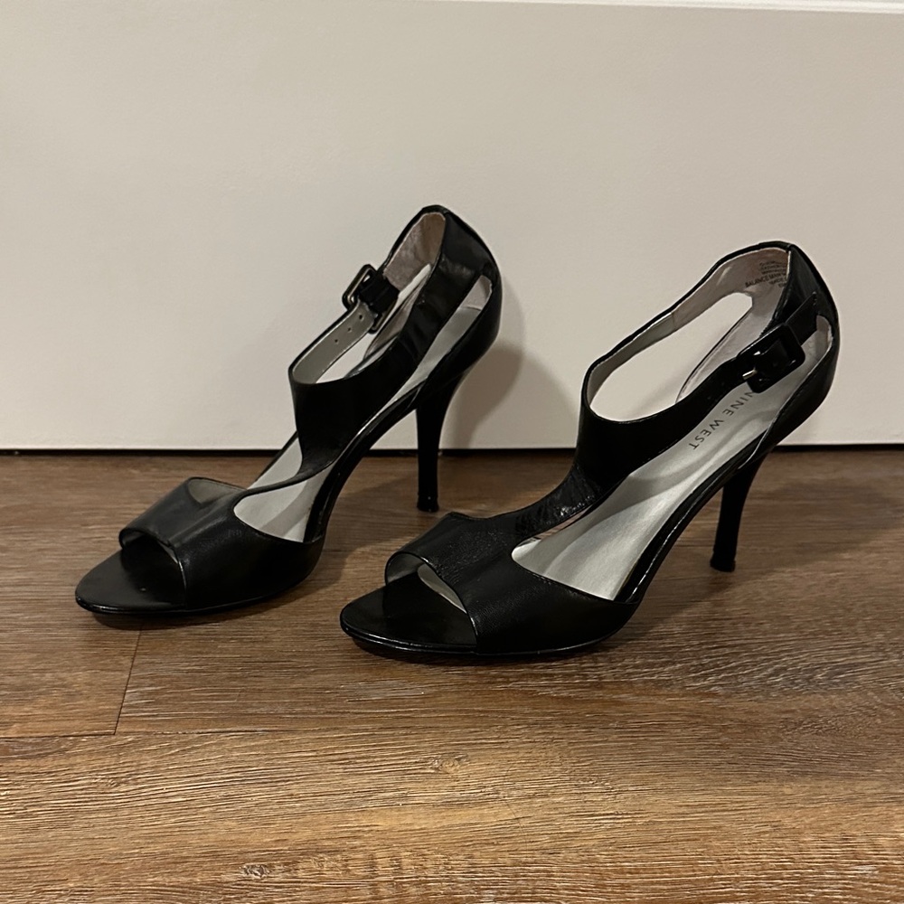 Nine West Heels - size 8.5 - Black